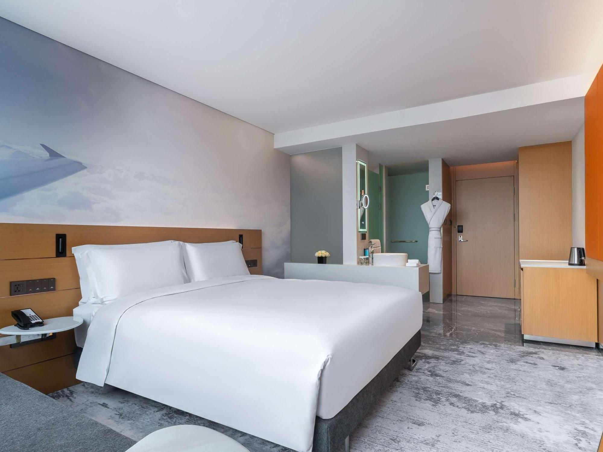 Novotel Guangzhou Baiyun Airport - Canton Fair Free Shuttle Bus & Official Registration Agency Buitenkant foto