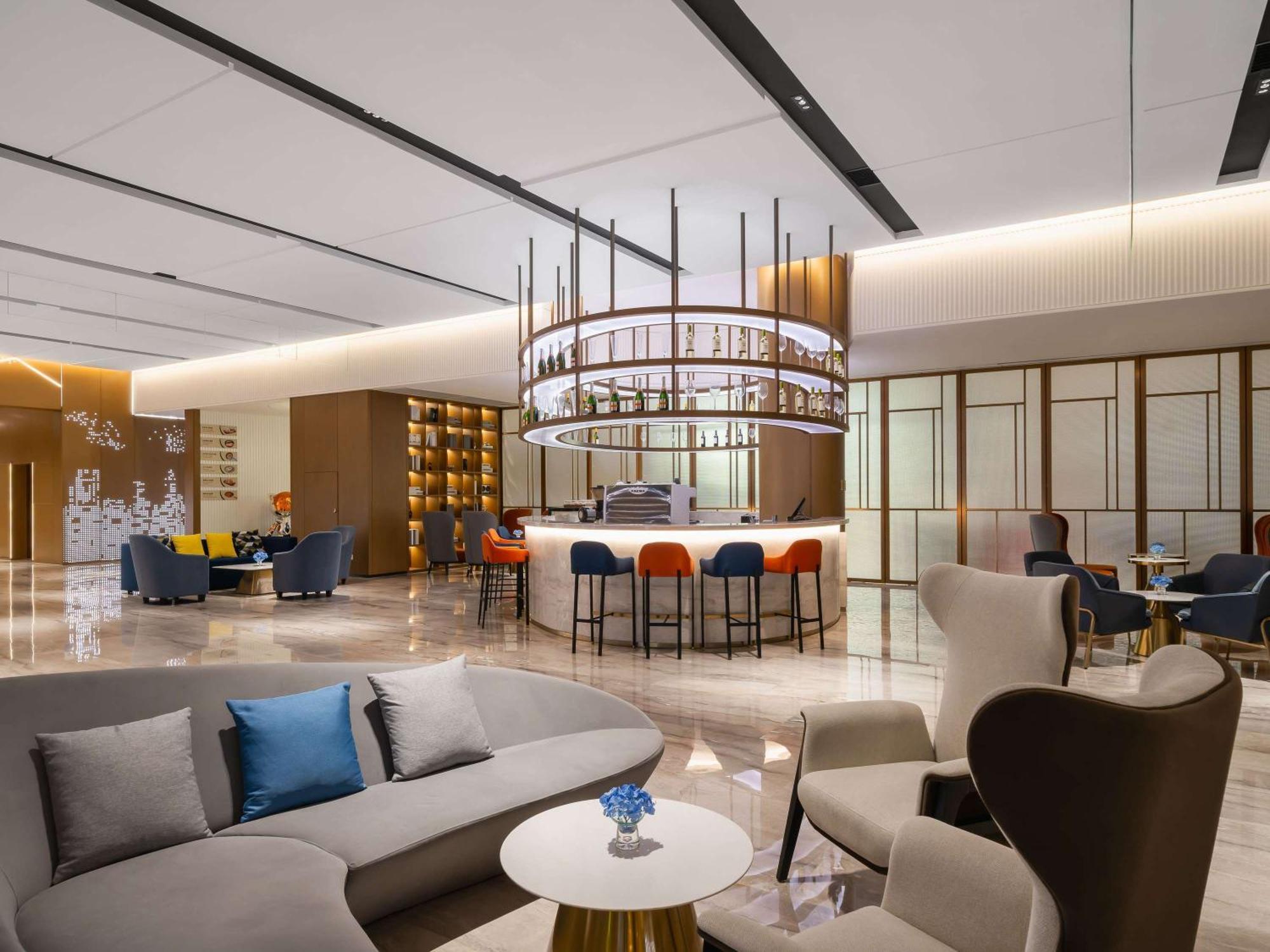 Novotel Guangzhou Baiyun Airport - Canton Fair Free Shuttle Bus & Official Registration Agency Buitenkant foto